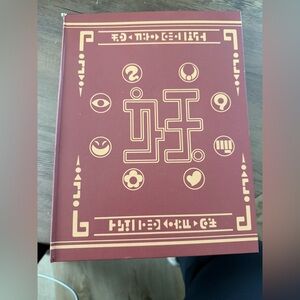 Yo-Kai Watch BINDER 37 MEDALS collection lot Hasbro album case